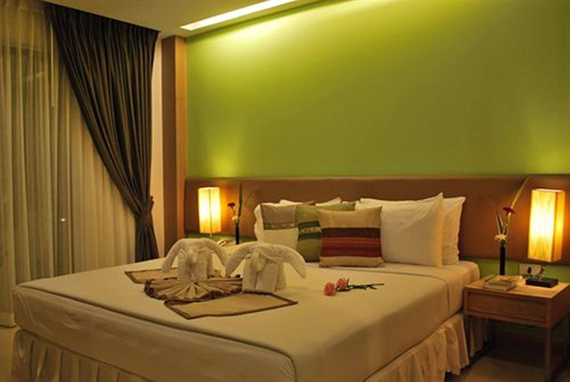 Windmill Resort Hotel Pattaya Exterior foto