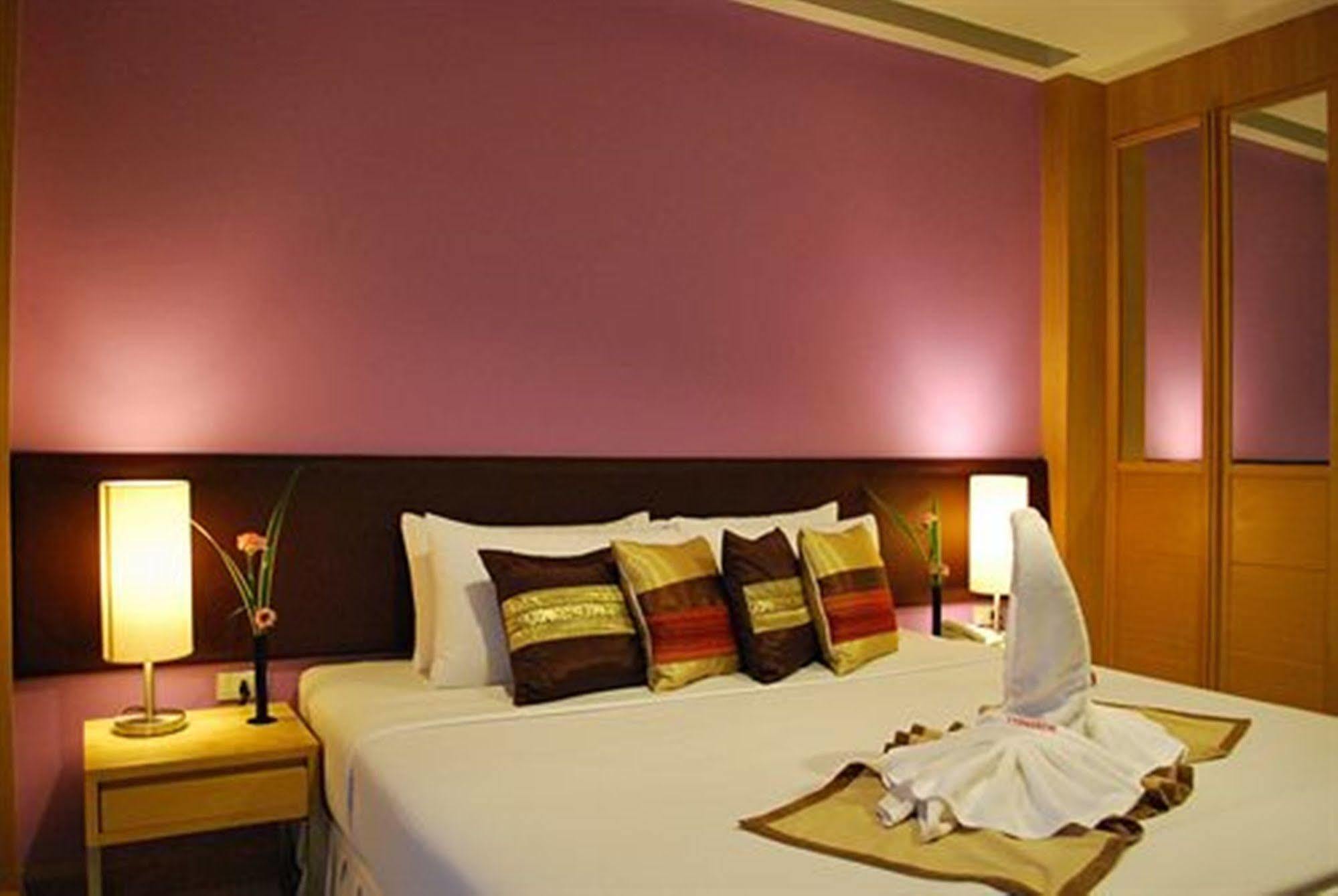 Windmill Resort Hotel Pattaya Exterior foto