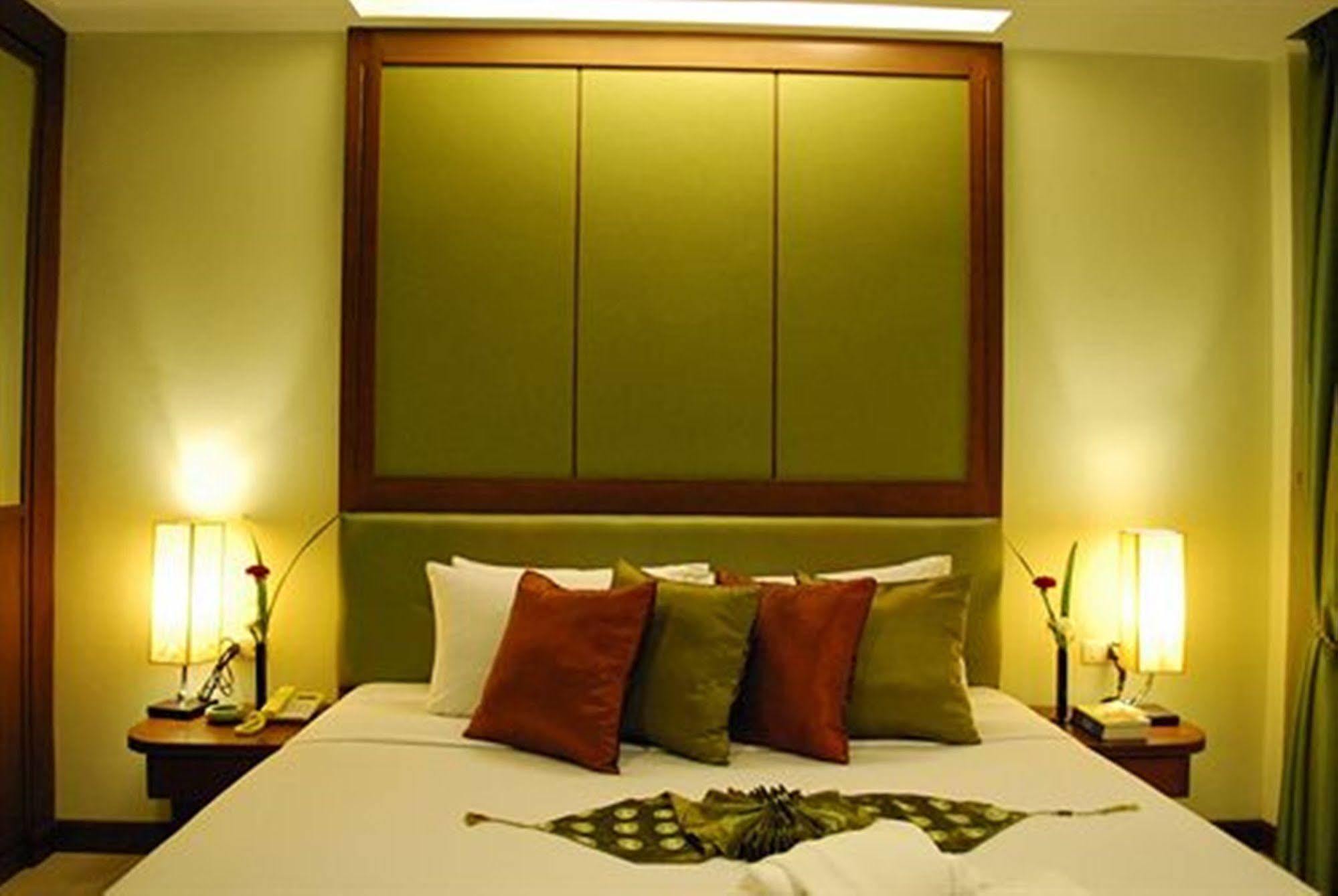 Windmill Resort Hotel Pattaya Exterior foto
